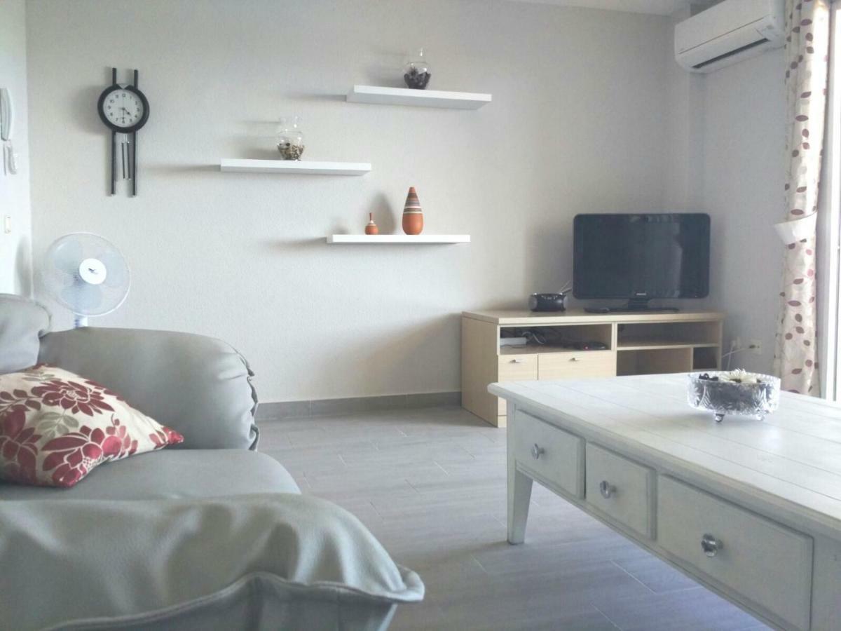 Precioso Apartamento Frente Al Mar เบนัลมาเดนา ภายนอก รูปภาพ